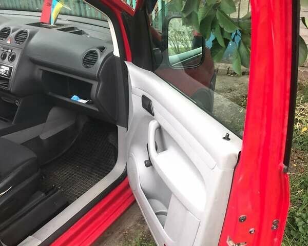 Фольксваген Кадди 2007 в Кривом Роге на Automoto.ua Красный Фольксваген Кадди, объемом двигателя 2 л и пробегом 288 тыс. км за 5700 $, фото 7 на Automoto.ua