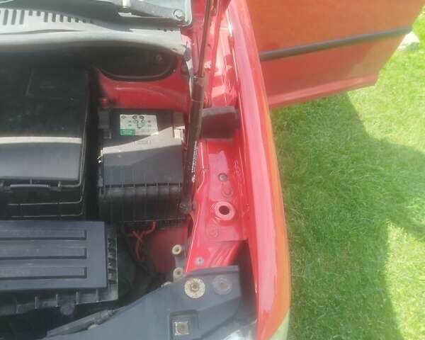 Красный Фольксваген Кадди, объемом двигателя 1.9 л и пробегом 353 тыс. км за 5500 $, фото 29 на Automoto.ua