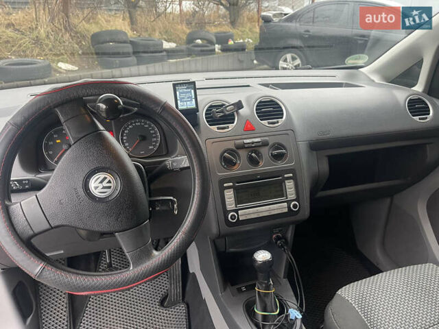 Красный Фольксваген Кадди, объемом двигателя 1.98 л и пробегом 250 тыс. км за 7500 $, фото 16 на Automoto.ua