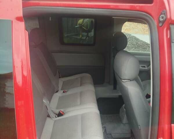 Красный Фольксваген Кадди, объемом двигателя 1.9 л и пробегом 353 тыс. км за 5500 $, фото 7 на Automoto.ua