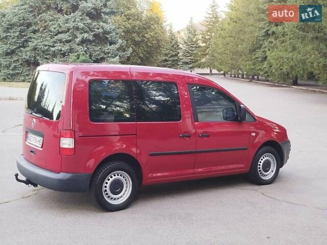Красный Фольксваген Кадди, объемом двигателя 1.9 л и пробегом 275 тыс. км за 5900 $, фото 5 на Automoto.ua