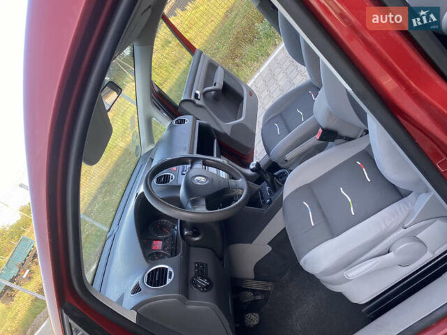 Красный Фольксваген Кадди, объемом двигателя 1.6 л и пробегом 173 тыс. км за 6299 $, фото 19 на Automoto.ua