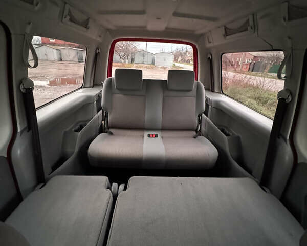 Красный Фольксваген Кадди, объемом двигателя 1.6 л и пробегом 218 тыс. км за 7200 $, фото 14 на Automoto.ua