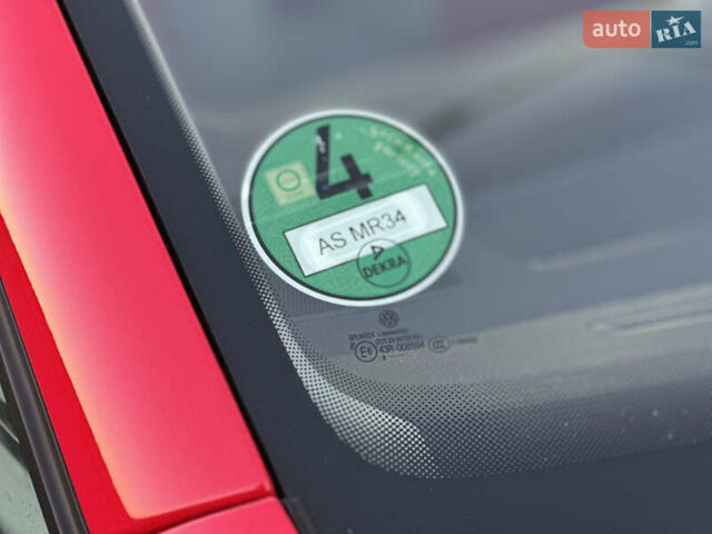 Красный Фольксваген Кадди, объемом двигателя 1.6 л и пробегом 210 тыс. км за 8999 $, фото 18 на Automoto.ua