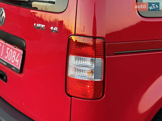 Красный Фольксваген Кадди, объемом двигателя 1.6 л и пробегом 210 тыс. км за 8999 $, фото 10 на Automoto.ua