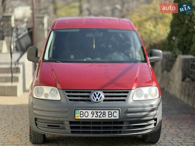 Червоний Фольксваген Кадді, об'ємом двигуна 1.39 л та пробігом 204 тис. км за 4800 $, фото 1 на Automoto.ua