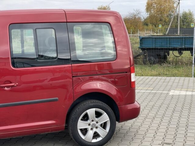 Красный Фольксваген Кадди, объемом двигателя 1.6 л и пробегом 173 тыс. км за 7300 $, фото 11 на Automoto.ua