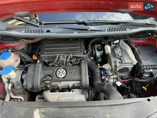 Червоний Фольксваген Кадді, об'ємом двигуна 1.39 л та пробігом 204 тис. км за 4800 $, фото 19 на Automoto.ua