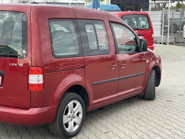 Красный Фольксваген Кадди, объемом двигателя 1.6 л и пробегом 173 тыс. км за 7300 $, фото 13 на Automoto.ua