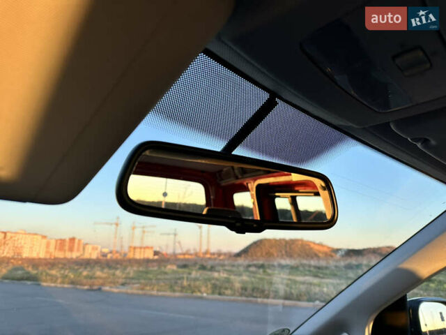 Красный Фольксваген Кадди, объемом двигателя 1.6 л и пробегом 210 тыс. км за 8999 $, фото 78 на Automoto.ua