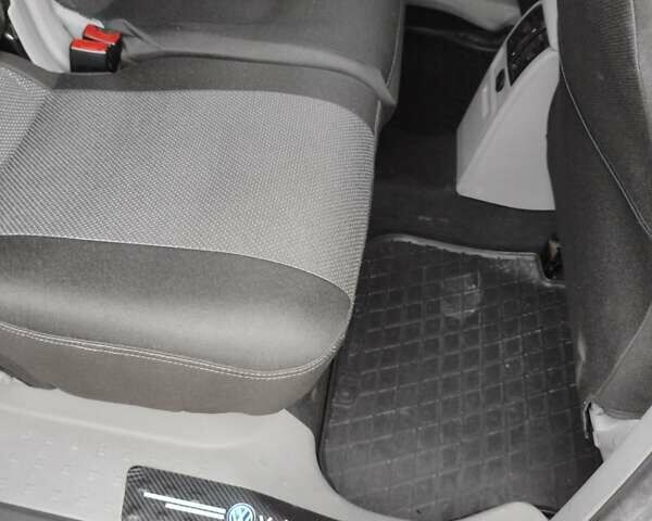 Червоний Фольксваген Кадді, об'ємом двигуна 2 л та пробігом 188 тис. км за 9300 $, фото 26 на Automoto.ua