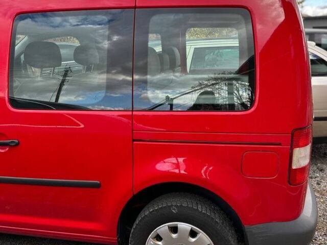 Красный Фольксваген Кадди, объемом двигателя 1.4 л и пробегом 282 тыс. км за 6950 $, фото 9 на Automoto.ua