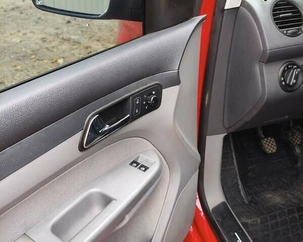 Червоний Фольксваген Кадді, об'ємом двигуна 2 л та пробігом 188 тис. км за 9300 $, фото 21 на Automoto.ua