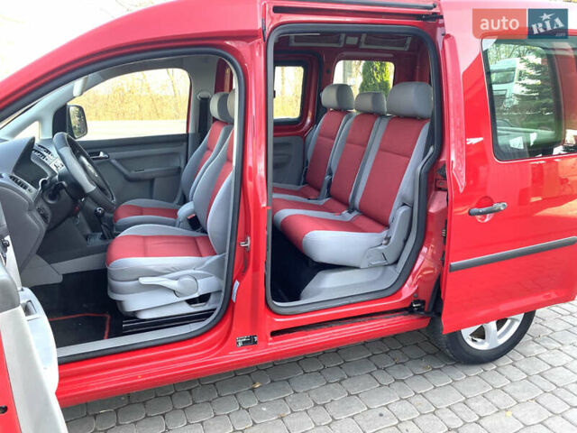 Красный Фольксваген Кадди, объемом двигателя 1.6 л и пробегом 220 тыс. км за 6399 $, фото 19 на Automoto.ua