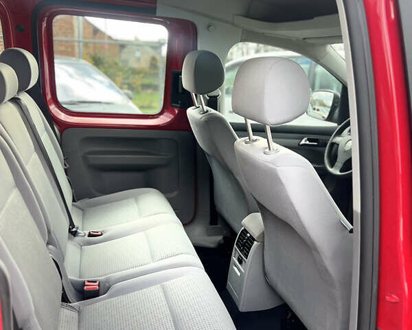 Червоний Фольксваген Кадді, об'ємом двигуна 1.4 л та пробігом 282 тис. км за 6950 $, фото 9 на Automoto.ua