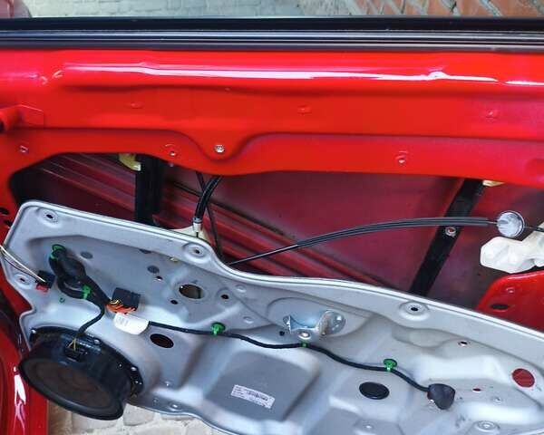 Червоний Фольксваген Кадді, об'ємом двигуна 2 л та пробігом 188 тис. км за 9300 $, фото 30 на Automoto.ua