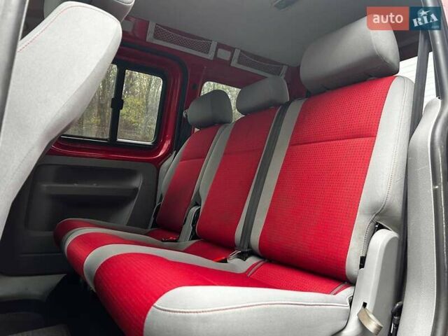 Красный Фольксваген Кадди, объемом двигателя 1.98 л и пробегом 224 тыс. км за 7000 $, фото 17 на Automoto.ua