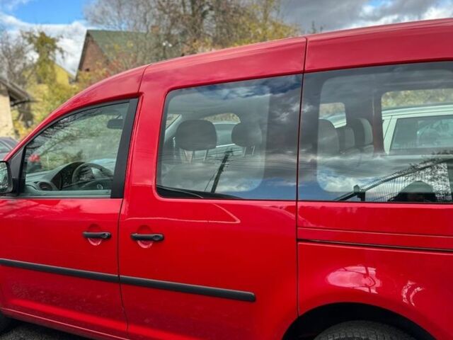 Красный Фольксваген Кадди, объемом двигателя 1.4 л и пробегом 282 тыс. км за 6950 $, фото 8 на Automoto.ua