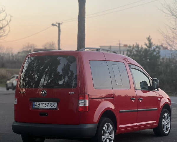 Красный Фольксваген Кадди, объемом двигателя 1.39 л и пробегом 176 тыс. км за 6700 $, фото 6 на Automoto.ua