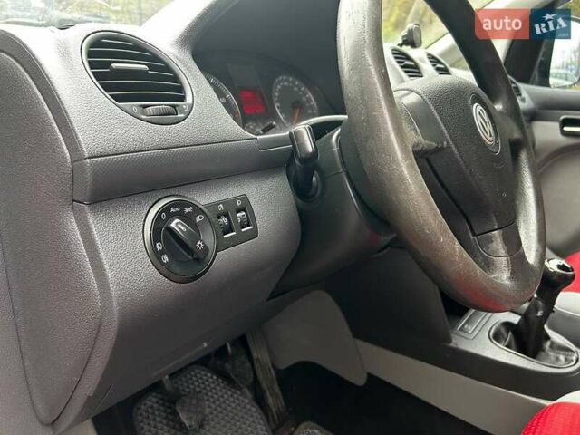 Красный Фольксваген Кадди, объемом двигателя 1.98 л и пробегом 224 тыс. км за 7000 $, фото 20 на Automoto.ua