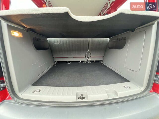 Красный Фольксваген Кадди, объемом двигателя 1.4 л и пробегом 195 тыс. км за 7300 $, фото 26 на Automoto.ua