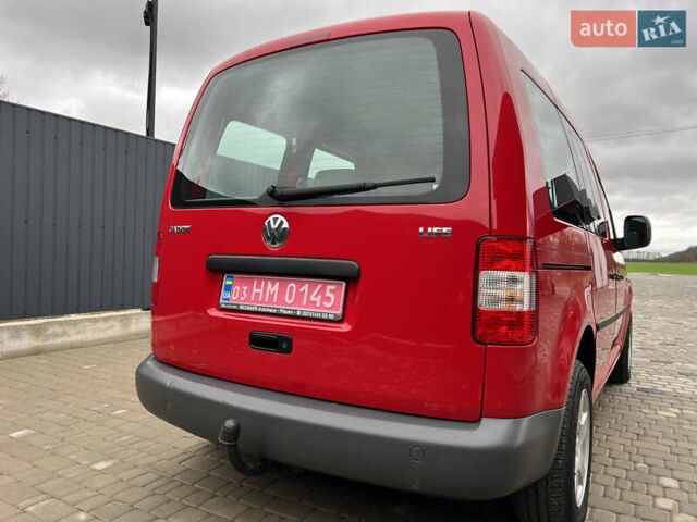 Красный Фольксваген Кадди, объемом двигателя 1.4 л и пробегом 195 тыс. км за 7300 $, фото 9 на Automoto.ua