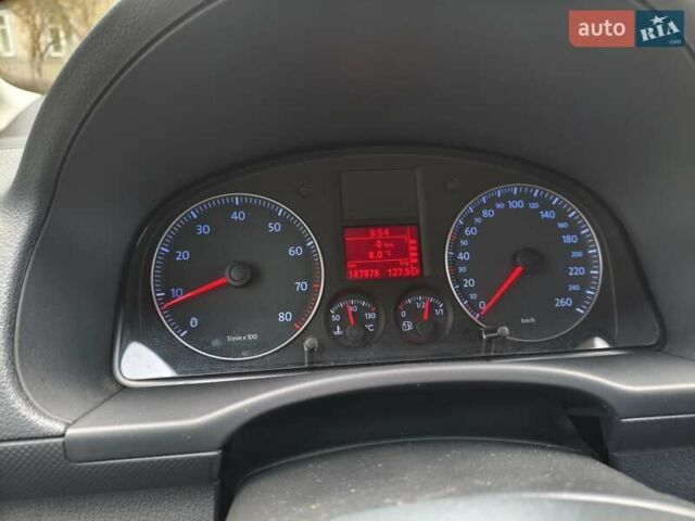 Червоний Фольксваген Кадді, об'ємом двигуна 2 л та пробігом 188 тис. км за 9300 $, фото 27 на Automoto.ua