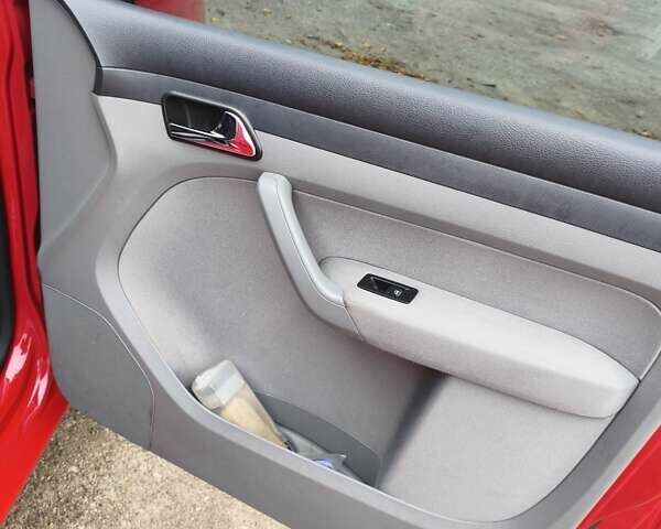 Червоний Фольксваген Кадді, об'ємом двигуна 2 л та пробігом 188 тис. км за 9300 $, фото 25 на Automoto.ua