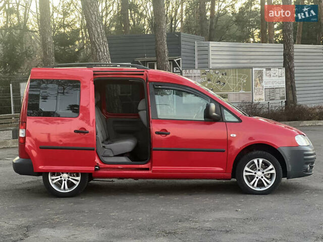 Красный Фольксваген Кадди, объемом двигателя 1.39 л и пробегом 176 тыс. км за 6700 $, фото 15 на Automoto.ua