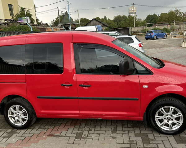 Красный Фольксваген Кадди, объемом двигателя 1.98 л и пробегом 224 тыс. км за 6900 $, фото 3 на Automoto.ua