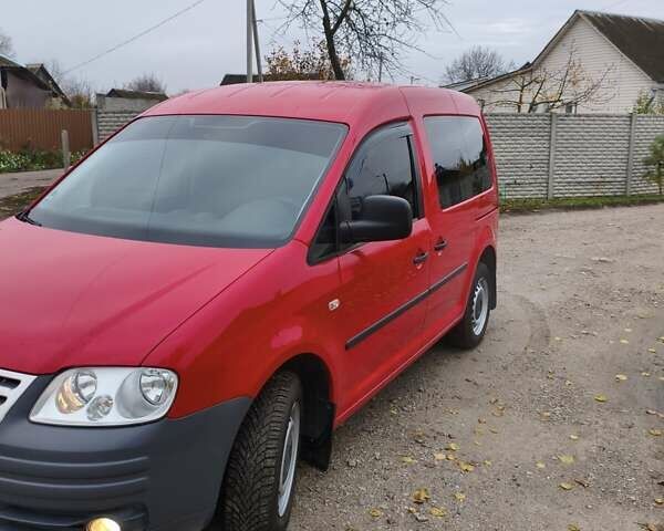 Червоний Фольксваген Кадді, об'ємом двигуна 2 л та пробігом 188 тис. км за 9300 $, фото 3 на Automoto.ua