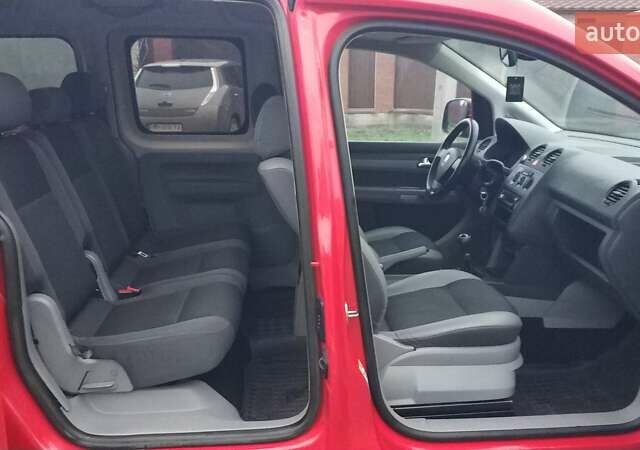 Красный Фольксваген Кадди, объемом двигателя 1.98 л и пробегом 300 тыс. км за 7899 $, фото 9 на Automoto.ua