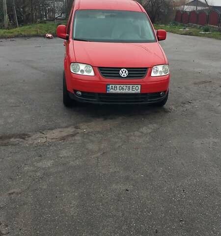 Красный Фольксваген Кадди, объемом двигателя 1.98 л и пробегом 300 тыс. км за 7899 $, фото 3 на Automoto.ua