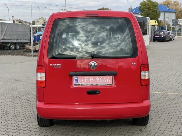 Красный Фольксваген Кадди, объемом двигателя 1.6 л и пробегом 206 тыс. км за 7900 $, фото 11 на Automoto.ua