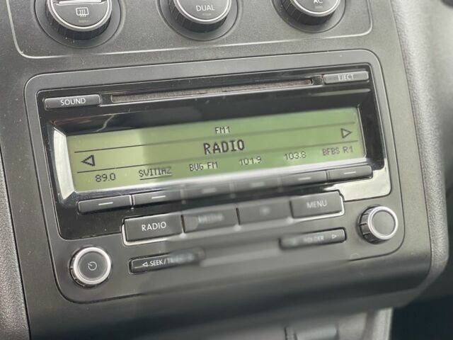 Красный Фольксваген Кадди, объемом двигателя 1.6 л и пробегом 206 тыс. км за 7900 $, фото 18 на Automoto.ua