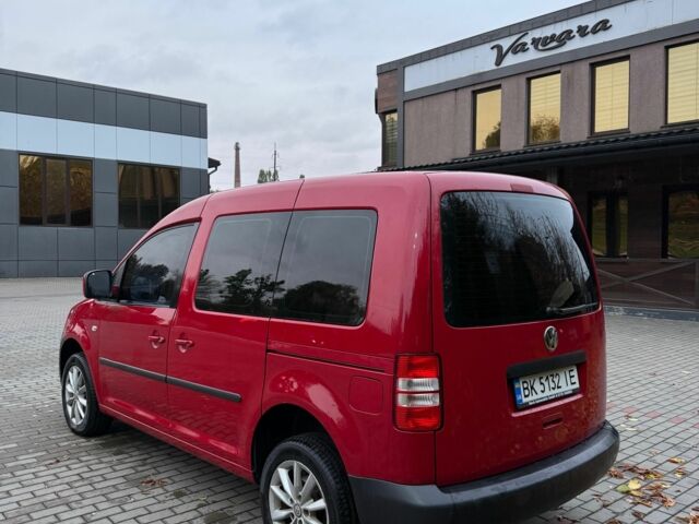 Фольксваген Кадди 2011 в Ровно на Automoto.ua Красный Фольксваген Кадди, объемом двигателя 2 л и пробегом 295 тыс. км за 9000 $, фото 7 на Automoto.ua