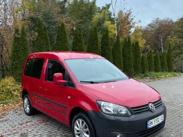 Фольксваген Кадди 2011 в Ровно на Automoto.ua Красный Фольксваген Кадди, объемом двигателя 2 л и пробегом 295 тыс. км за 9000 $, фото 2 на Automoto.ua