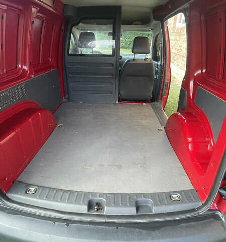 Червоний Фольксваген Кадді, об'ємом двигуна 1.6 л та пробігом 220 тис. км за 8500 $, фото 1 на Automoto.ua