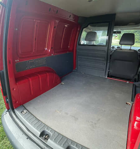 Червоний Фольксваген Кадді, об'ємом двигуна 1.6 л та пробігом 220 тис. км за 8500 $, фото 2 на Automoto.ua