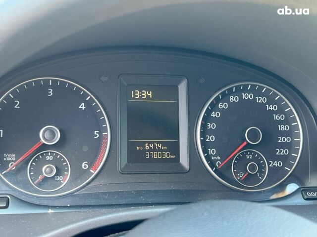 Червоний Фольксваген Кадді, об'ємом двигуна 1.6 л та пробігом 377 тис. км за 9790 $, фото 11 на Automoto.ua