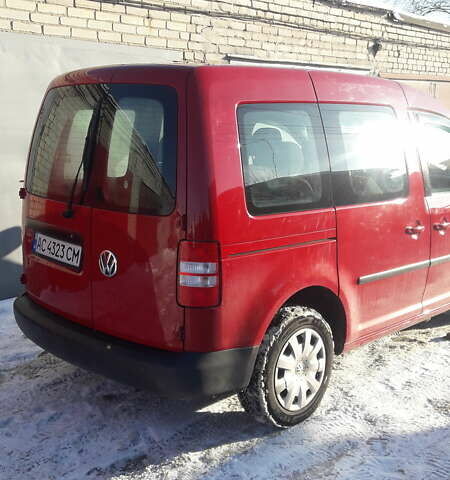 Фольксваген Кадди 2013 в Луцке на Automoto.ua Красный Фольксваген Кадди, объемом двигателя 1.6 л и пробегом 256 тыс. км за 9500 $, фото 3 на Automoto.ua