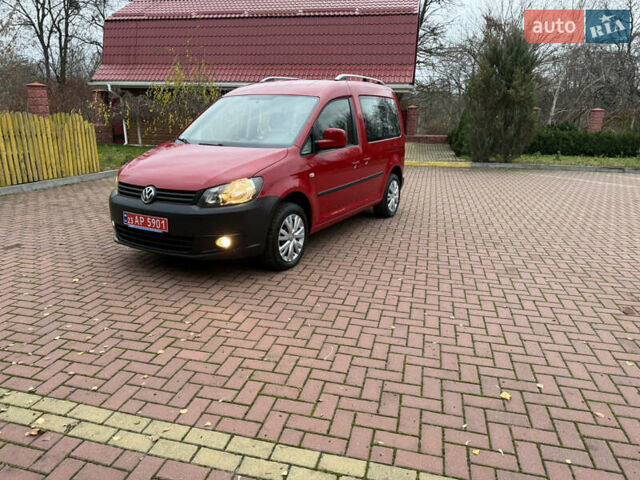 Красный Фольксваген Кадди, объемом двигателя 1.6 л и пробегом 241 тыс. км за 12700 $, фото 23 на Automoto.ua