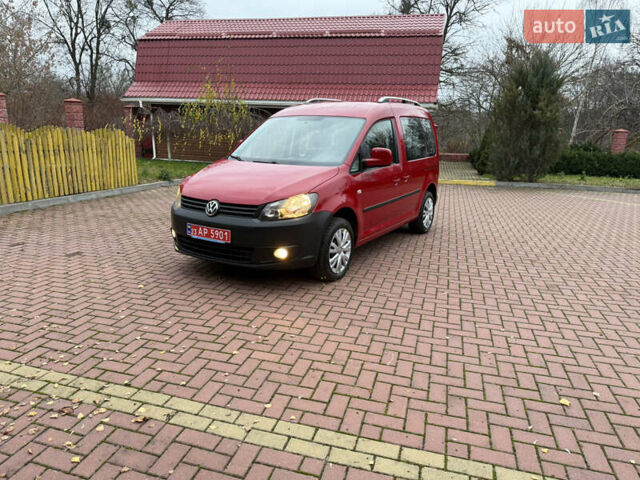 Красный Фольксваген Кадди, объемом двигателя 1.6 л и пробегом 241 тыс. км за 12700 $, фото 26 на Automoto.ua