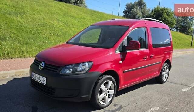 Червоний Фольксваген Кадді, об'ємом двигуна 1.6 л та пробігом 261 тис. км за 12500 $, фото 6 на Automoto.ua