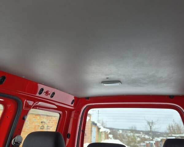 Червоний Фольксваген Кадді, об'ємом двигуна 1.6 л та пробігом 210 тис. км за 10290 $, фото 21 на Automoto.ua