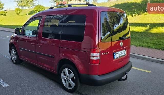 Червоний Фольксваген Кадді, об'ємом двигуна 1.6 л та пробігом 261 тис. км за 12500 $, фото 4 на Automoto.ua