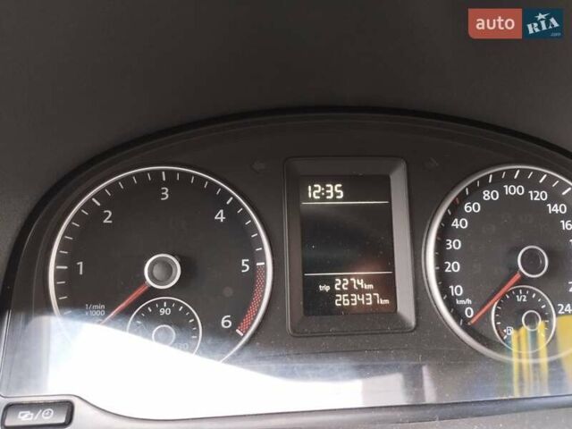 Фольксваген Кадди 2014 в Ровно на Automoto.ua Красный Фольксваген Кадди, объемом двигателя 1.6 л и пробегом 264 тыс. км за 12000 $, фото 14 на Automoto.ua