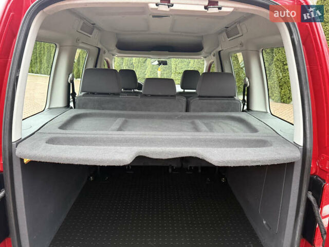 Красный Фольксваген Кадди, объемом двигателя 1.6 л и пробегом 241 тыс. км за 12700 $, фото 32 на Automoto.ua