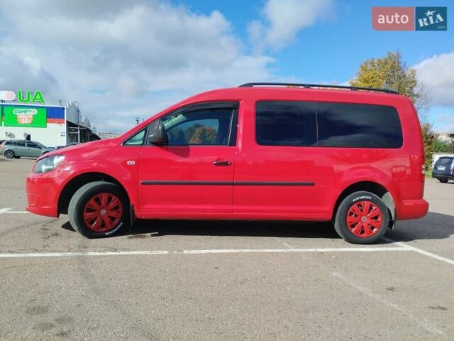 Фольксваген Кадди 2014 в Ровно на Automoto.ua Красный Фольксваген Кадди, объемом двигателя 1.6 л и пробегом 264 тыс. км за 12000 $, фото 3 на Automoto.ua