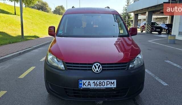Червоний Фольксваген Кадді, об'ємом двигуна 1.6 л та пробігом 261 тис. км за 12500 $, фото 5 на Automoto.ua